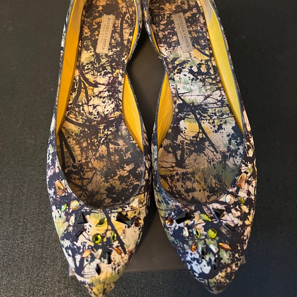 Bottega Veneta flats size 9